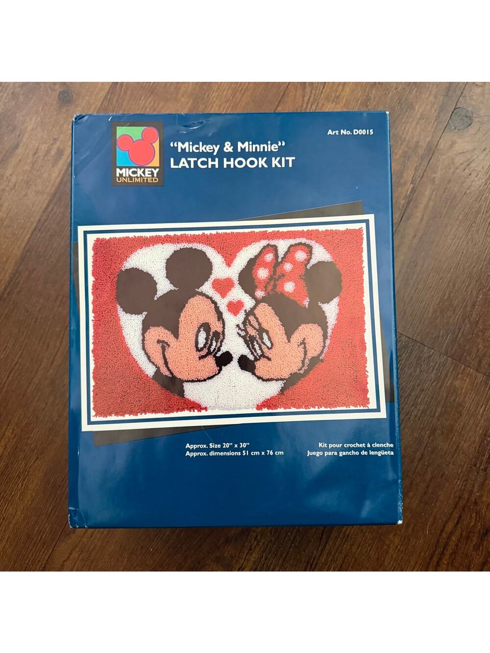 Disney Mickey Unlimited Mickey & Minnie Latch Hook Kit 20x30  D0015